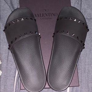Valentino garavani slides size 11